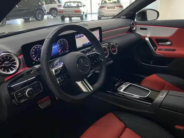 Mercedes-Benz CLA 220