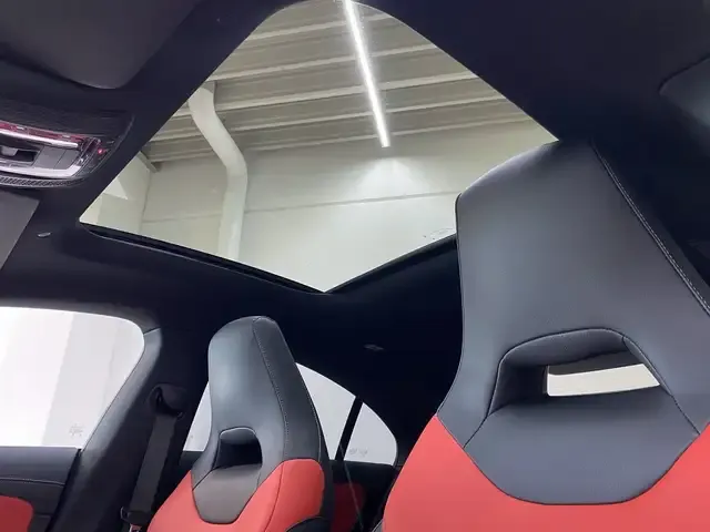 Mercedes-Benz CLA 220