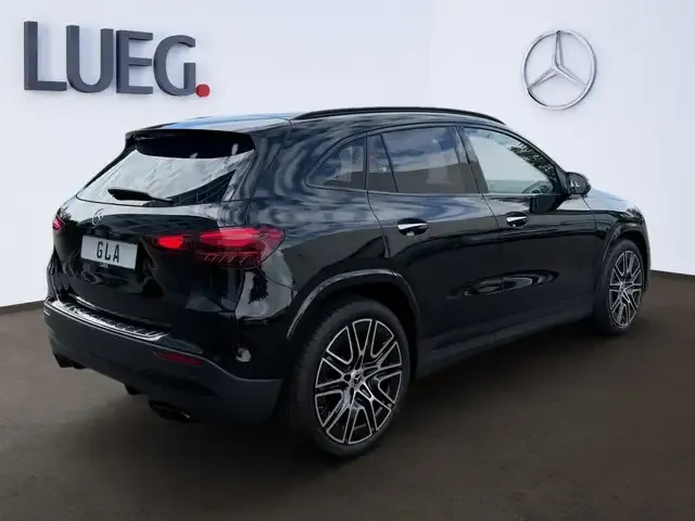 Mercedes-Benz GLA 180