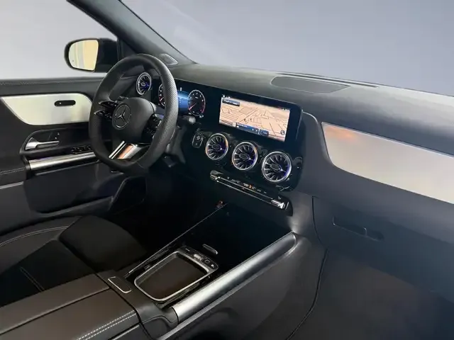 Mercedes-Benz GLA 180