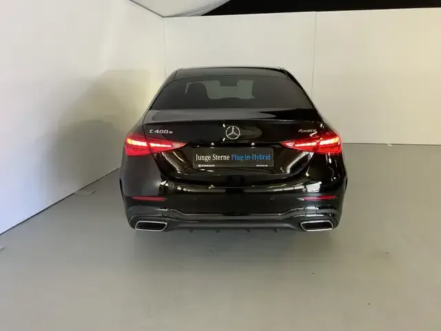 Mercedes-Benz C 400