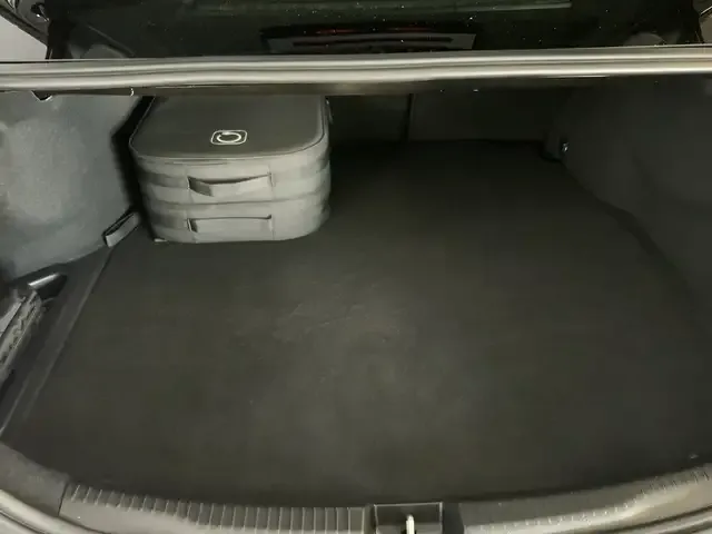 Mercedes-Benz C 400