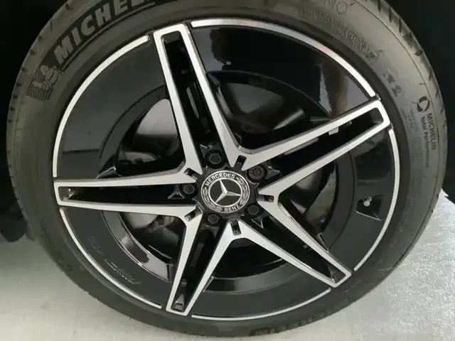 Mercedes-Benz C 400
