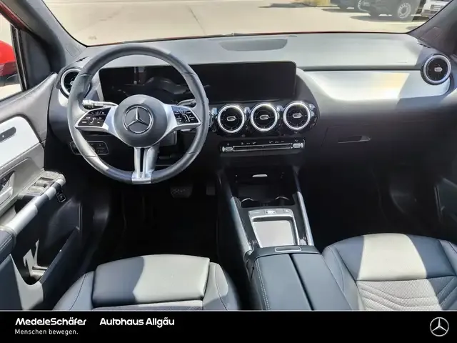 Mercedes-Benz B 220