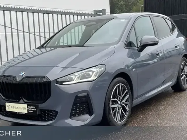 BMW 220