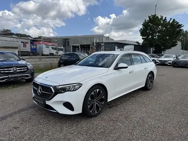 Mercedes-Benz E 220