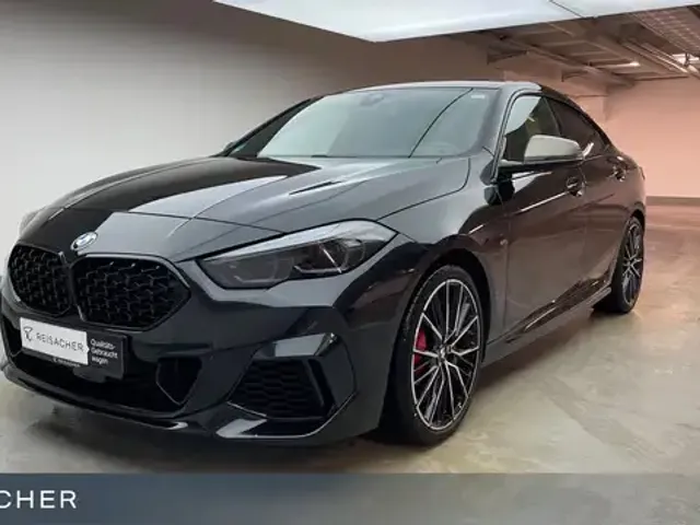BMW 235