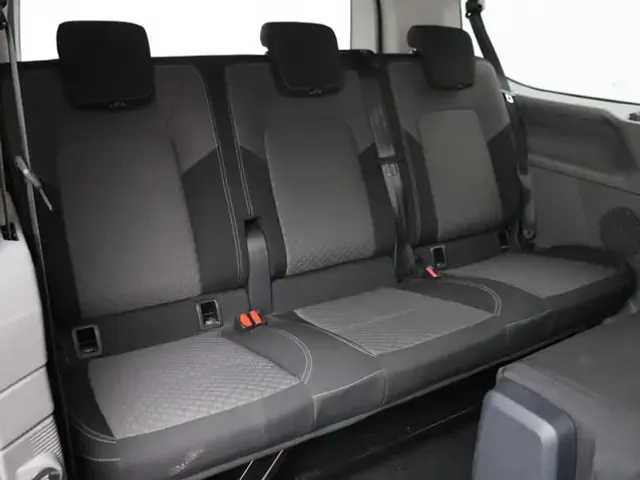 Volkswagen T7 Caravelle