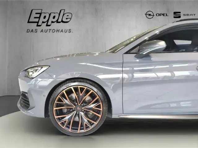 CUPRA Leon