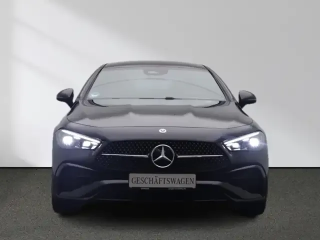 Mercedes-Benz CLE 200