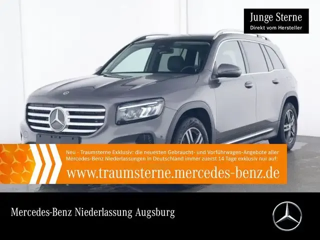 Mercedes-Benz GLB 220