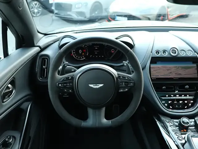 Aston Martin DBX