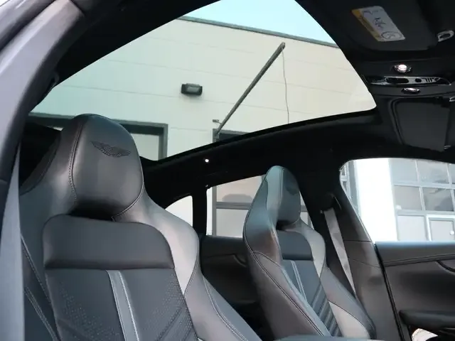 Aston Martin DBX