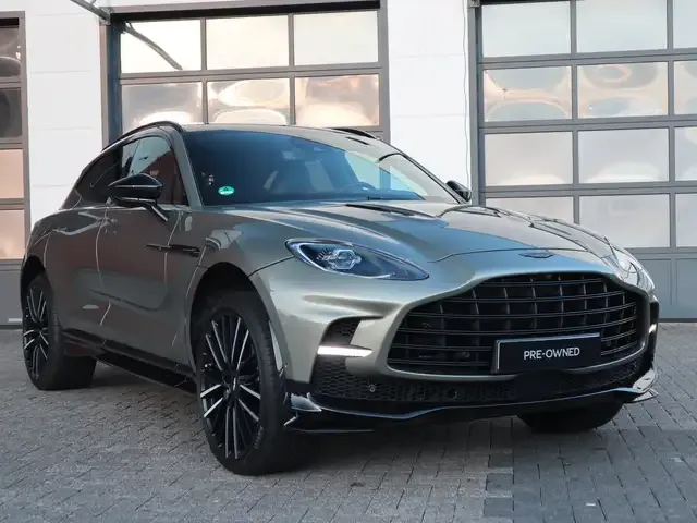 Aston Martin DBX