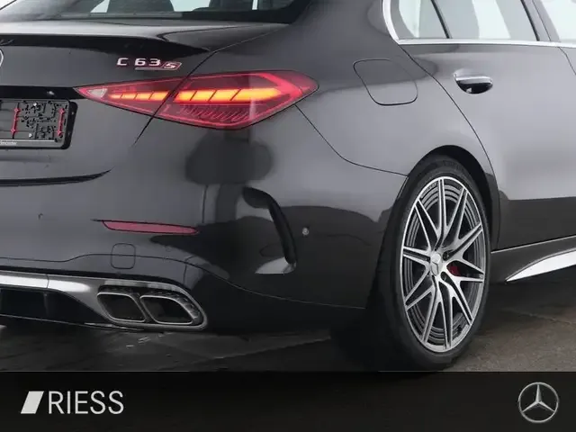 Mercedes-Benz C 63 AMG