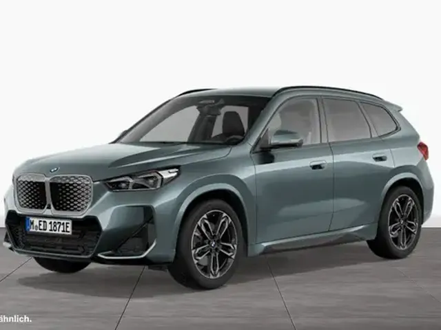BMW iX1