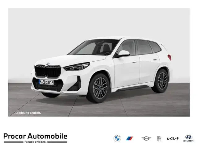 BMW iX1