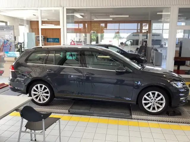 Volkswagen Golf Variant