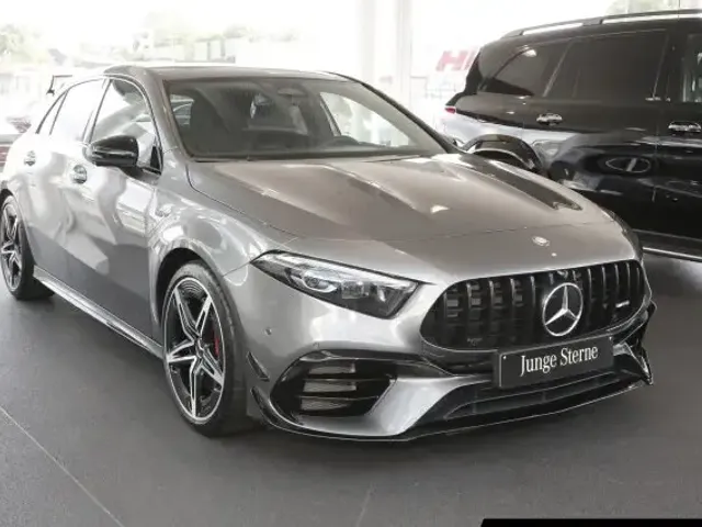 Mercedes-Benz A 45 AMG