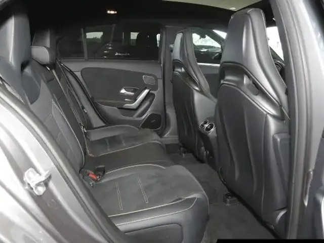 Mercedes-Benz A 45 AMG