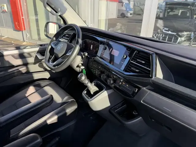 Volkswagen T6.1 Multivan