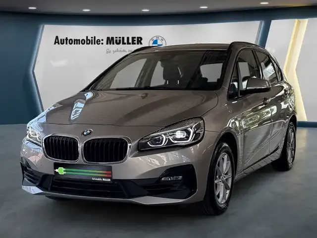 BMW 216