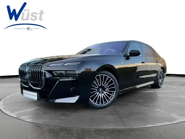 BMW 740