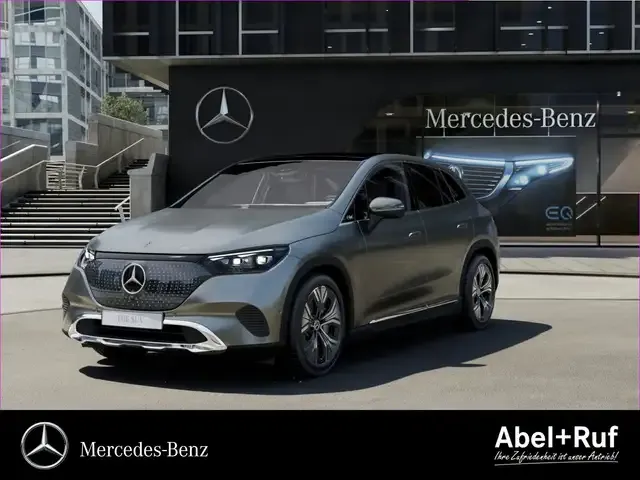 Mercedes-Benz EQE SUV
