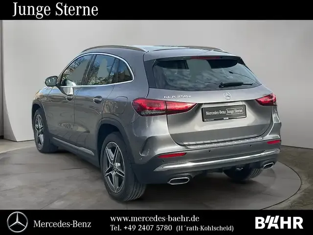 Mercedes-Benz GLA 250