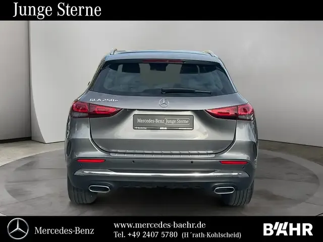 Mercedes-Benz GLA 250