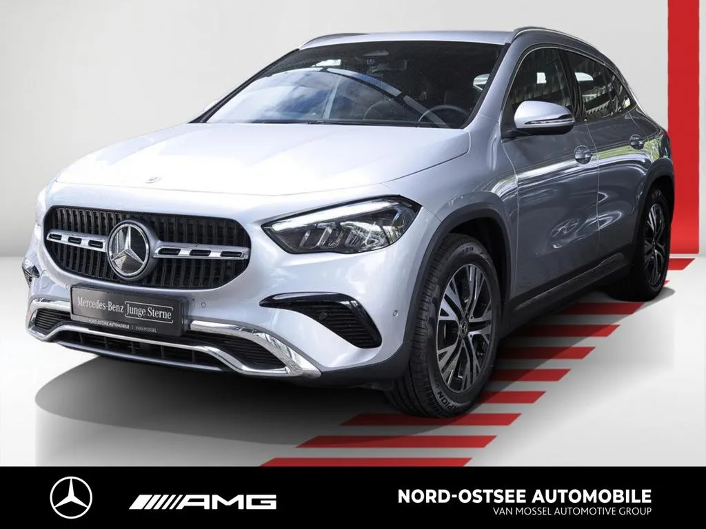 Mercedes-Benz GLA 200