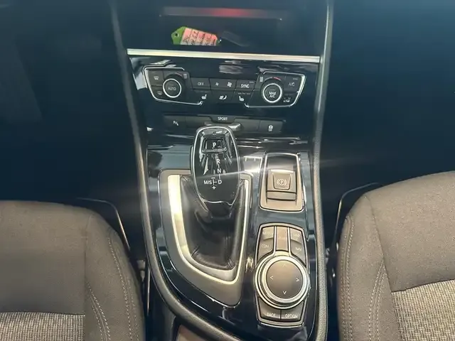 BMW 218