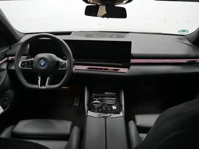 BMW 550