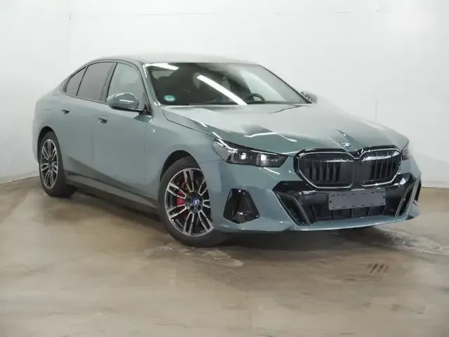 BMW 550