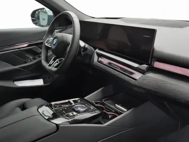 BMW 550