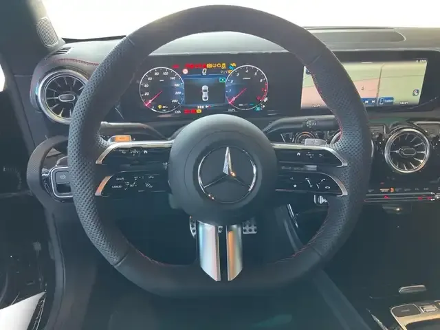 Mercedes-Benz CLA 180