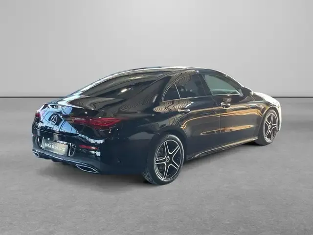 Mercedes-Benz CLA 180