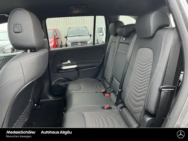 Mercedes-Benz EQB 350