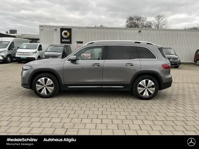 Mercedes-Benz EQB 350