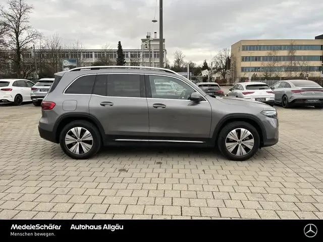 Mercedes-Benz EQB 350