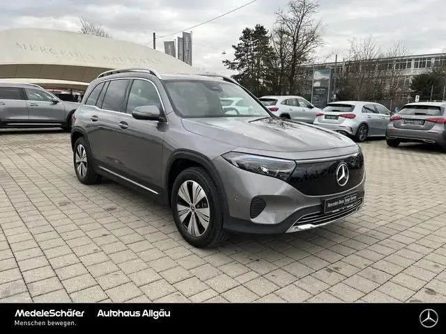 Mercedes-Benz EQB 350