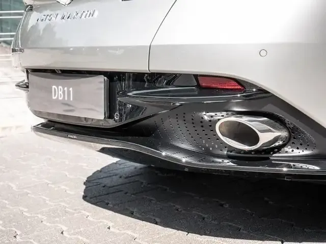 Aston Martin DB11