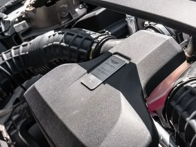 Aston Martin DB11