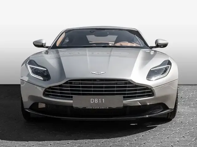 Aston Martin DB11