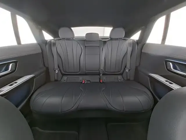 Mercedes-Benz EQE 350