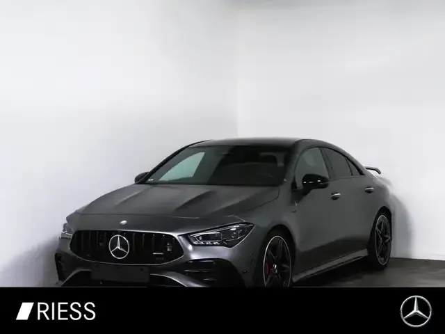 Mercedes-Benz CLA 35 AMG