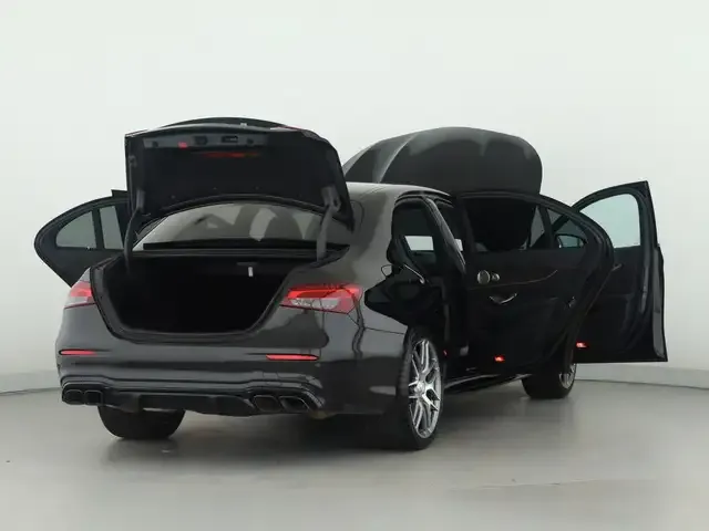 Mercedes-Benz E 63 AMG