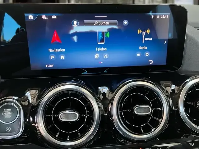 Mercedes-Benz GLA 180