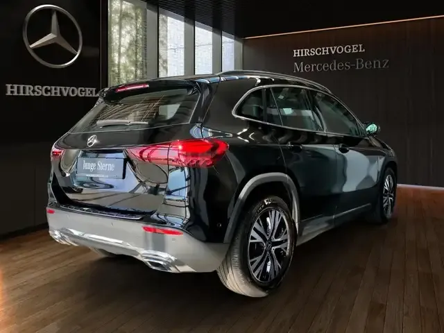 Mercedes-Benz GLA 180