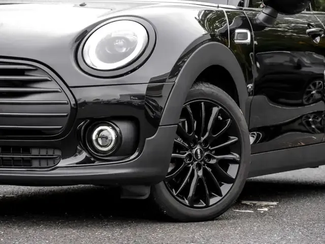 MINI Cooper Clubman